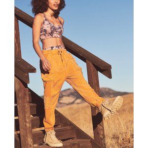 NWOT FP Movement Safari Side Jogger / Coconut. Never Worn. Free People  XS